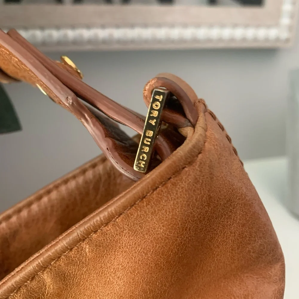 Tory Burch Large Preloved Shoulder Bag - Picture 6 of 13